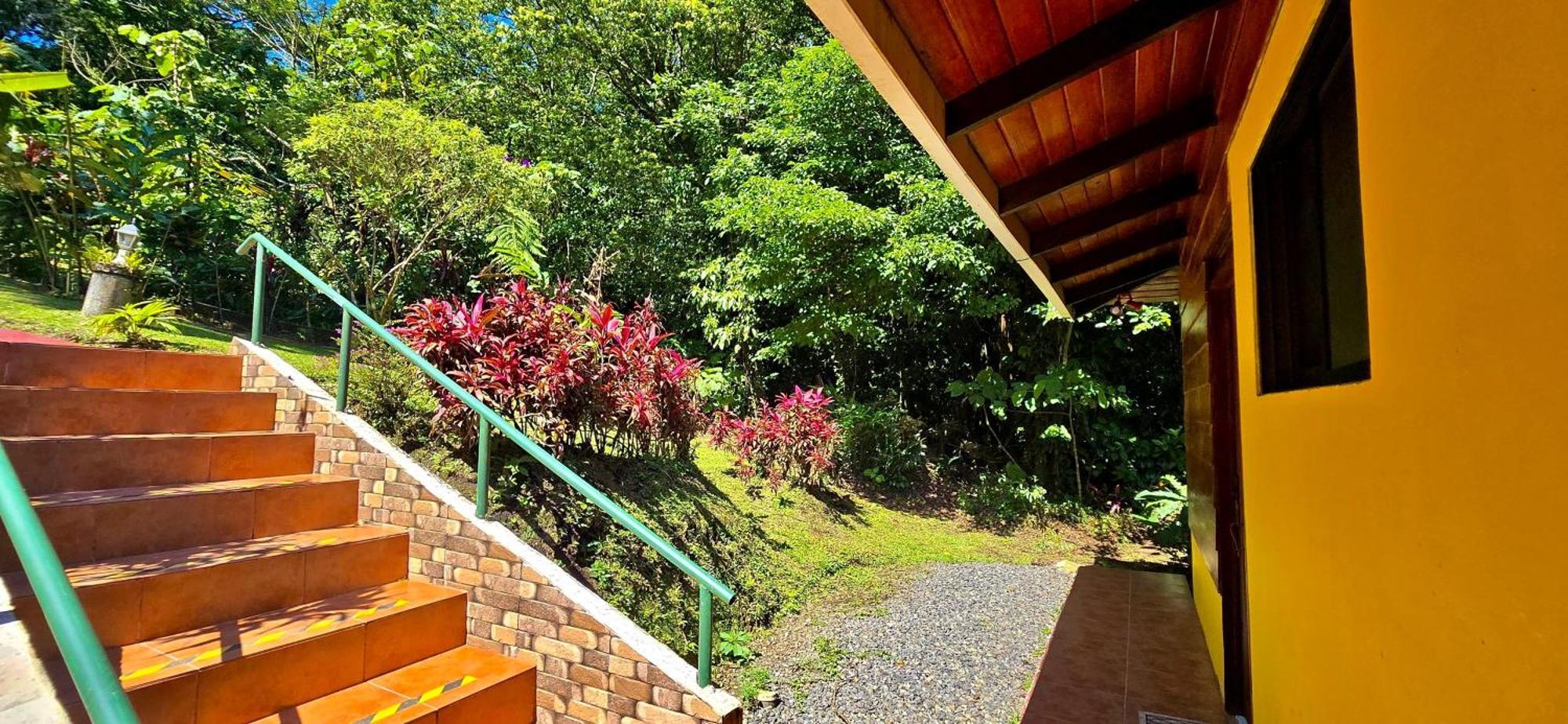 Heliconias Rainforest Lodge Bujagua Buitenkant foto